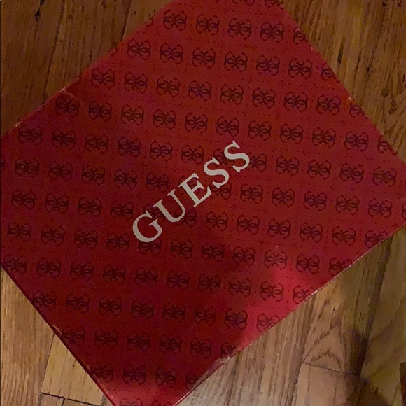 Guess Heels - Picture 3 of 5